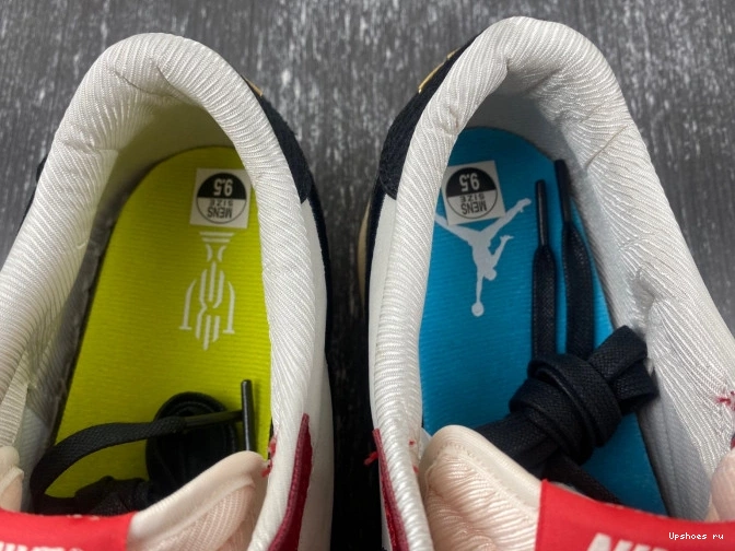 1 Retro Low OG Room Jordan Trophy Away 0103